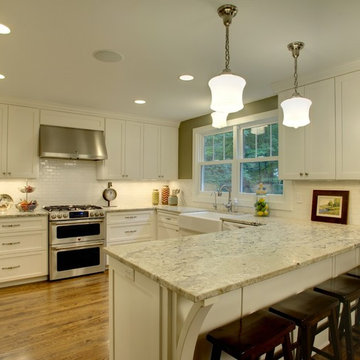 Deephaven Cottage