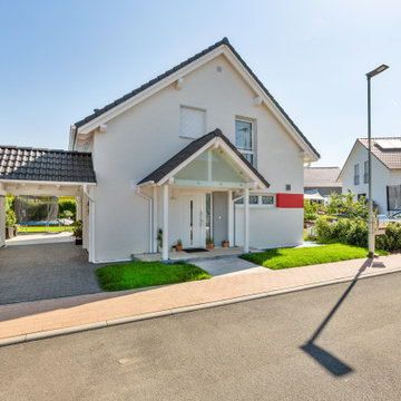 Wenn das Vordach "Herzlich Willkommen" sagt