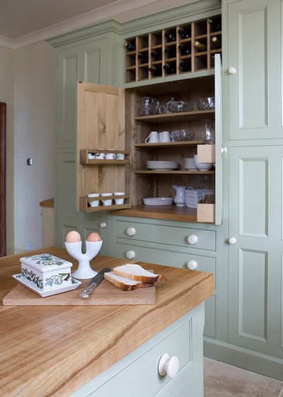 Country Kitchen by Hill Farm Furniture Ltd