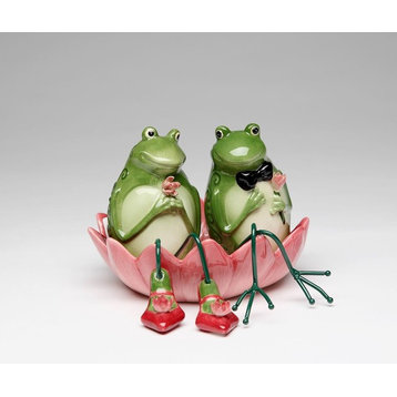 Alfrogo and Frogalina Frog Salt and Pepper Set