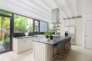 Inspiration for a country kitchen remodel in New York