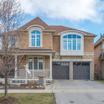 Gillett {Staged} Residence