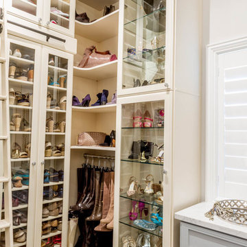 Walk-In Closet Organizers