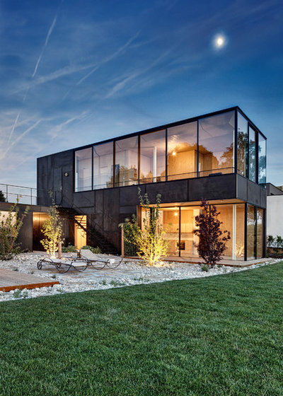 Модернизм Фасад дома by Sky-Frame AG