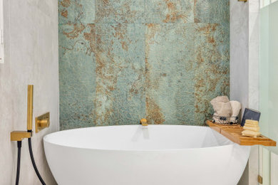 Bathroom - bathroom idea in San Francisco