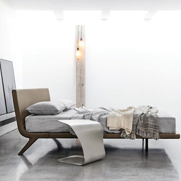Stealth Modern Platform Bed by Bonaldo