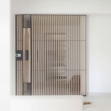 D'Almira, Singapore