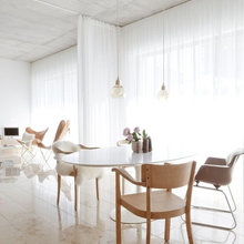 table/chairs