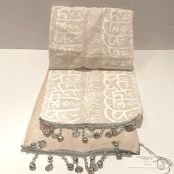 Tablerunners and Cushions - Products