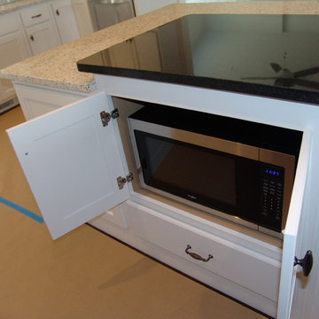 Geneseo New Construction Koch Painted White MSI Quartz Peppercorn White