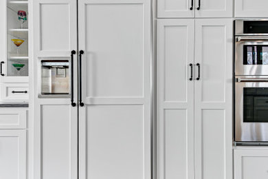 Kitchen - kitchen idea in Kansas City
