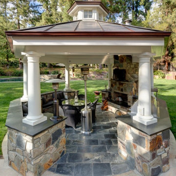 Luxury Outdoor Kitcken