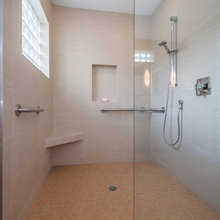 Mom and papas bathroom