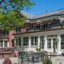 sun rooms/lanais/closed in back patios