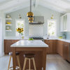 Trending Now: 10 Ideas From Popular New Kitchens on Houzz
