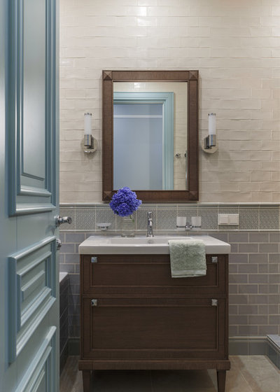 Современная классика Ванная комната by StudioMR