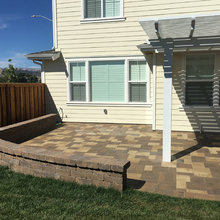 Toscana Like Pavers With Recliner Wall