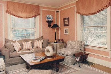 Inspiration for a timeless living room remodel in Boston