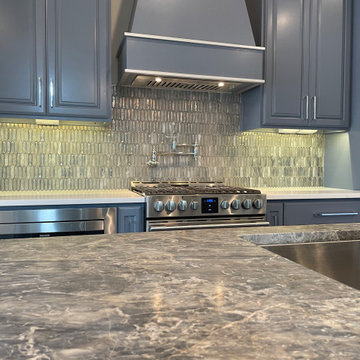 Interior and beautiful kitchen backsplash installed by DESTIN ELITE TILE!