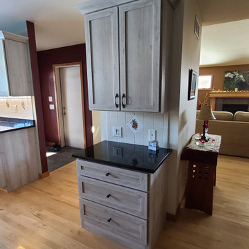 Contemporary Kitchen Refacing with Shaker Style Cabinets in textured "Nizza"