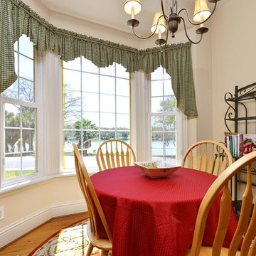 705 N. Lake Adair Blvd. Orlando, FL 32804 (College Park Lakefront Property)