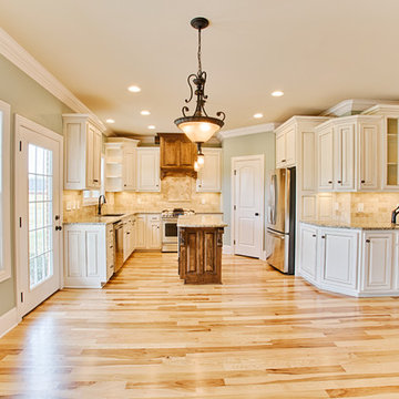 Fantastic Colonial Style Home