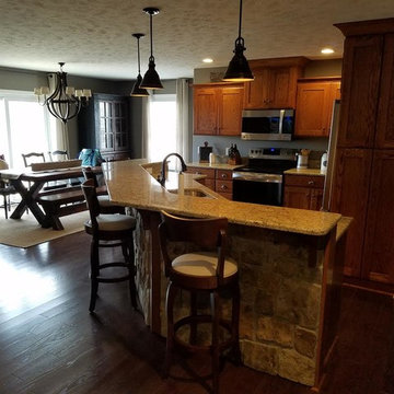Pecan-Stained Oak Cabinets
