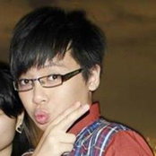 Ho Yi's photo