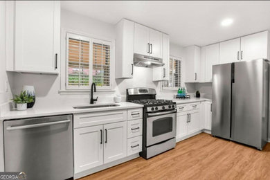 Kitchen photo in Atlanta