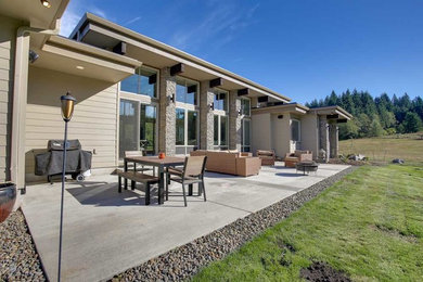 This is an example of a contemporary home design in Portland.