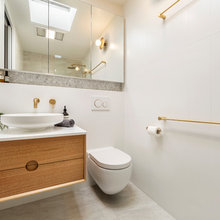 Bathroom - main/boys