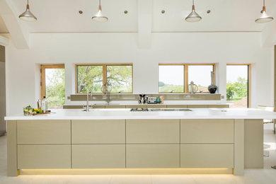 Photo of a contemporary kitchen in Oxfordshire.