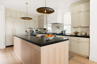 Example of a transitional kitchen design in Las Vegas