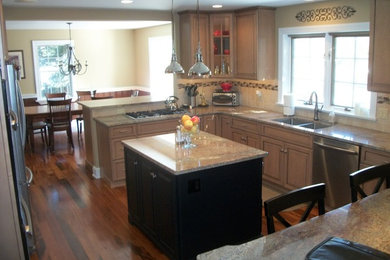 Large trendy kitchen photo in Philadelphia