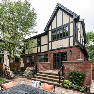 Tudor Pop Top