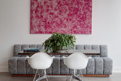 Dining room - contemporary dining room idea in Chicago