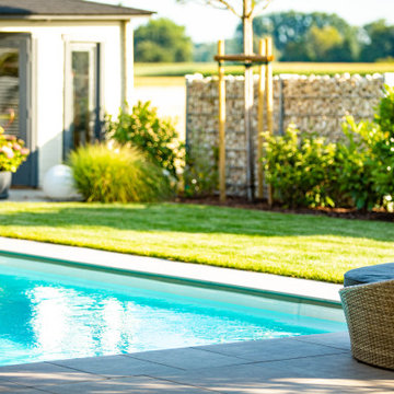 Poolbau in den bestehenden Garten integriert