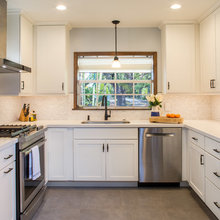 U-shaped kitchen
