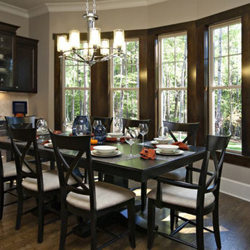 Traditional kitchen dining