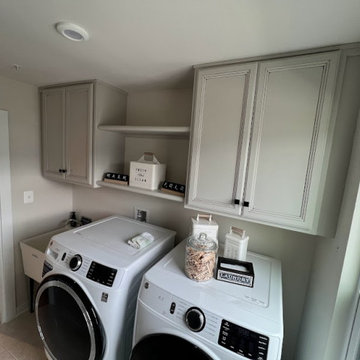Laundry Room Facelift