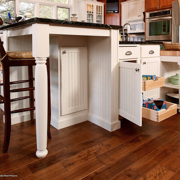 Door style: Summit  |  Species: Paint Grade  |  Finish: Soft Cream