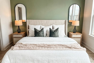 Bedroom - transitional bedroom idea in Houston