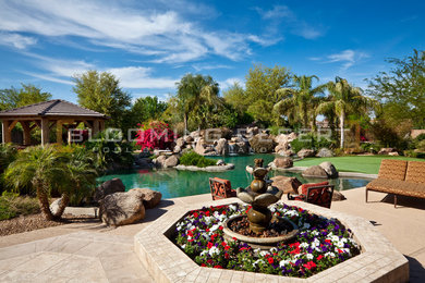 Design ideas for a swimming pool in Phoenix.