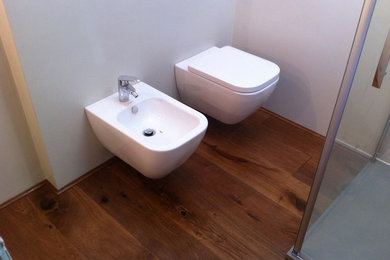 Immagine di una stanza da bagno minimalista