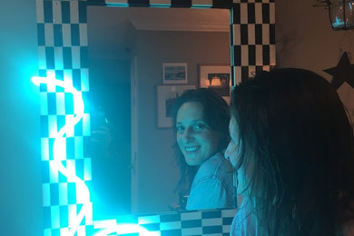 Neon Mirror