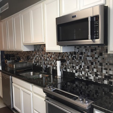 Eden Mosaic Tile Installations: Cobble Stainless Steel With White Glass Tile