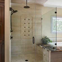 Shower/Bathtub Right Next to EachOther