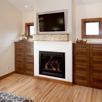 Door style: Pendleton W  |  Species: Maple  |  Finish: Harvest, Autumn