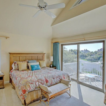 3751 Beach Court