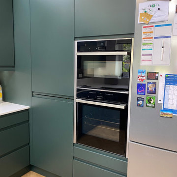 Handleless Green Kitchen